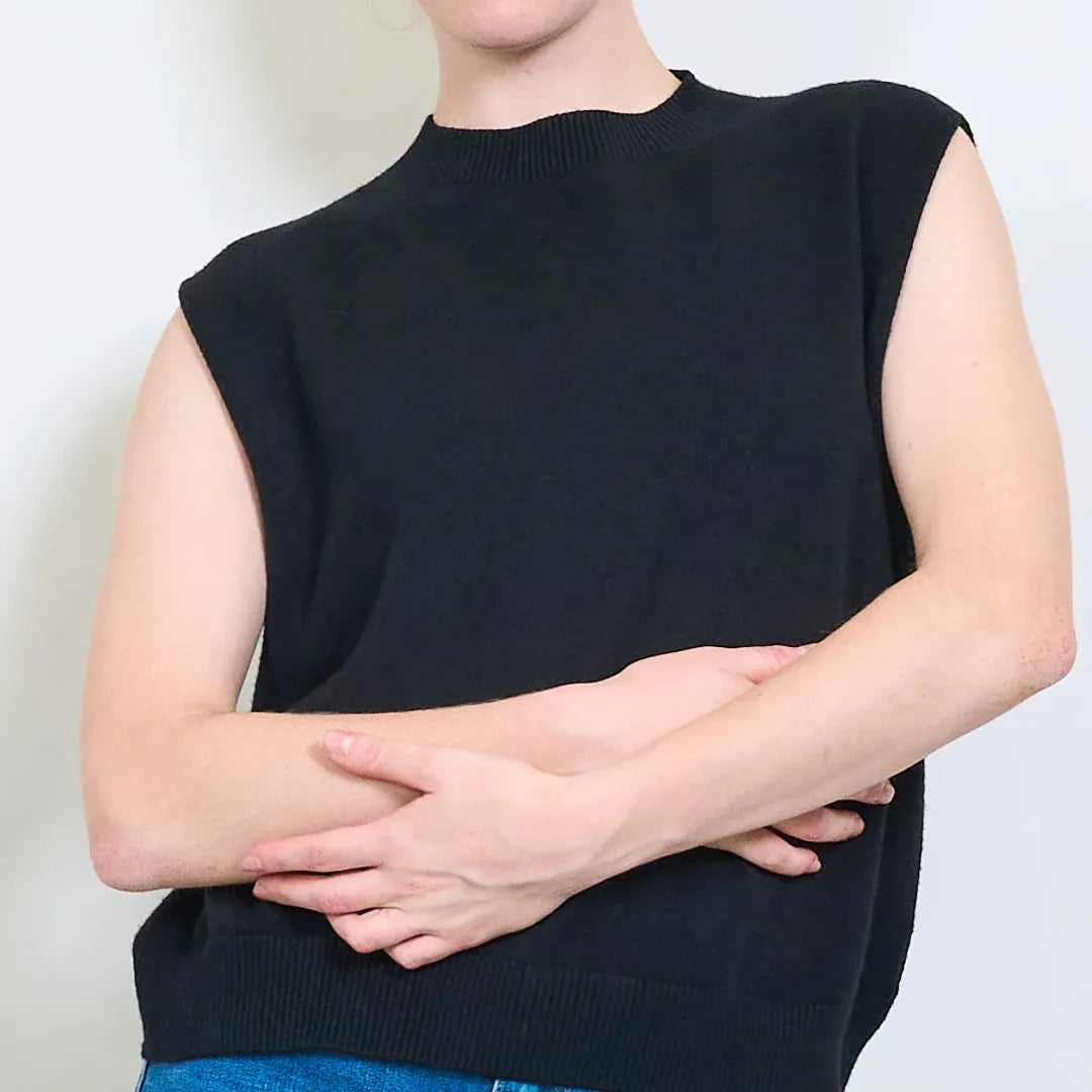 Gilet Donna a Girocollo Senza Maniche in Maglia con Fondo a Costine